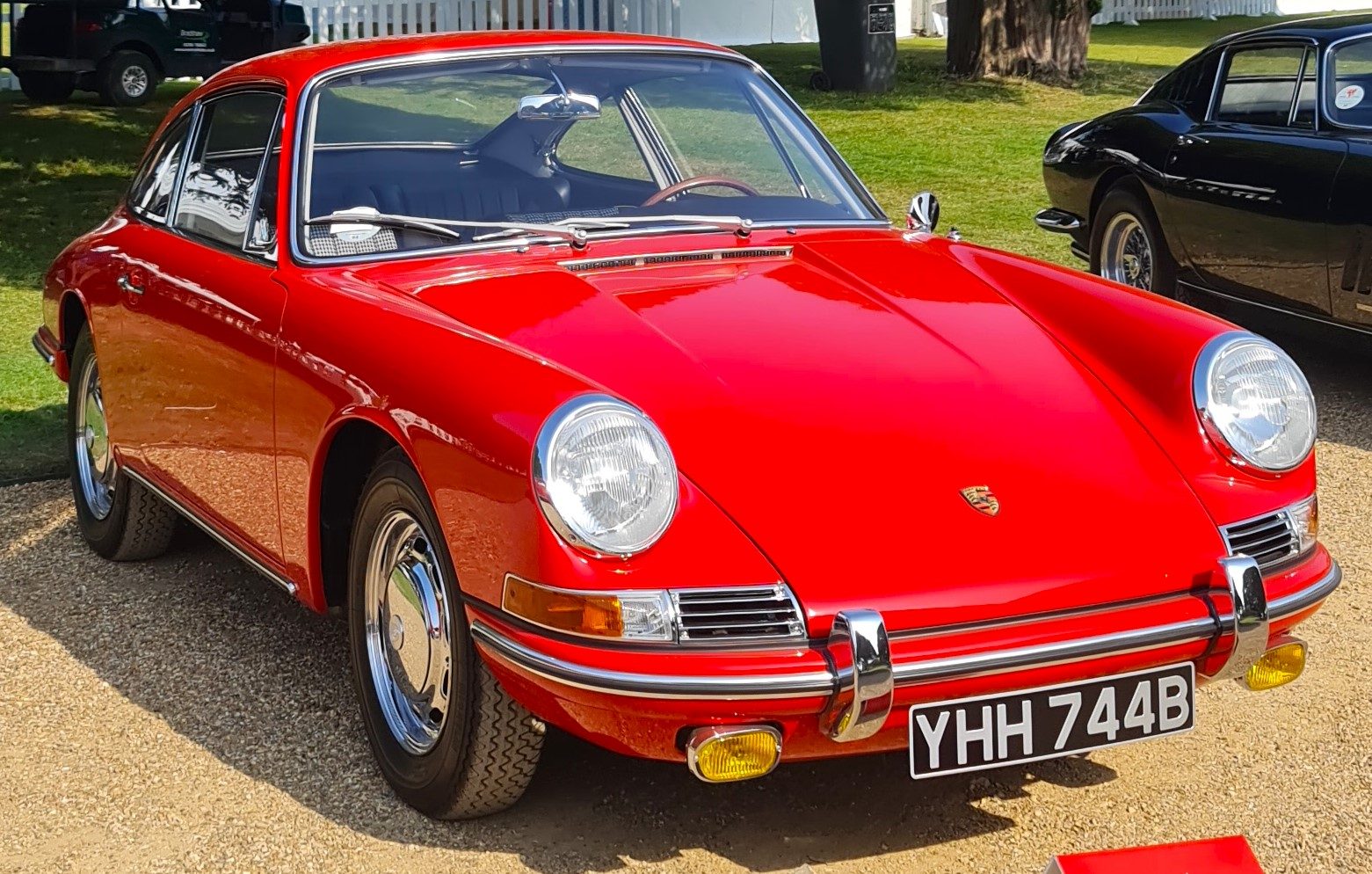 Red 1964 Porsche 901 coupé
